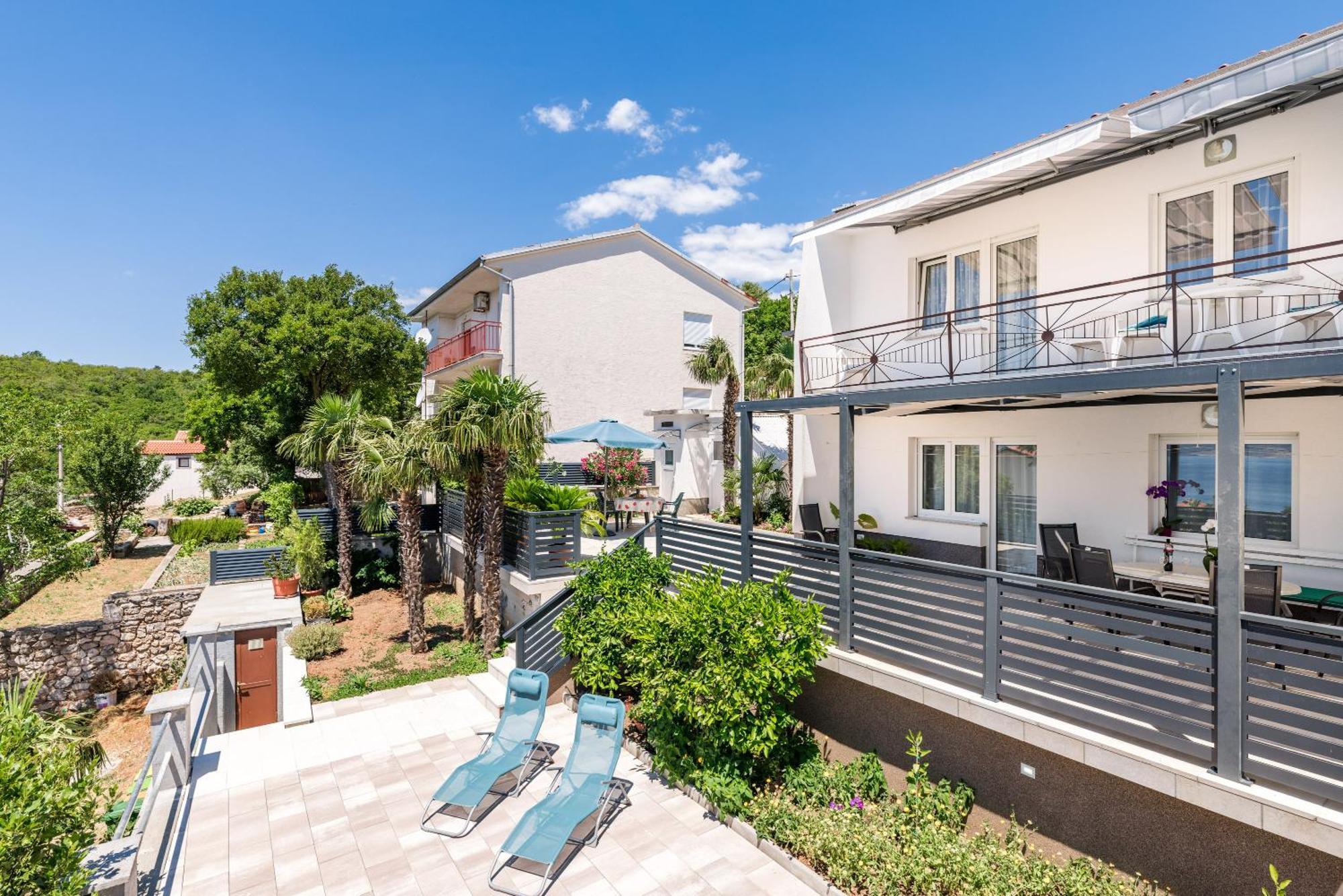 Apartmani Katica ポヴィレ エクステリア 写真