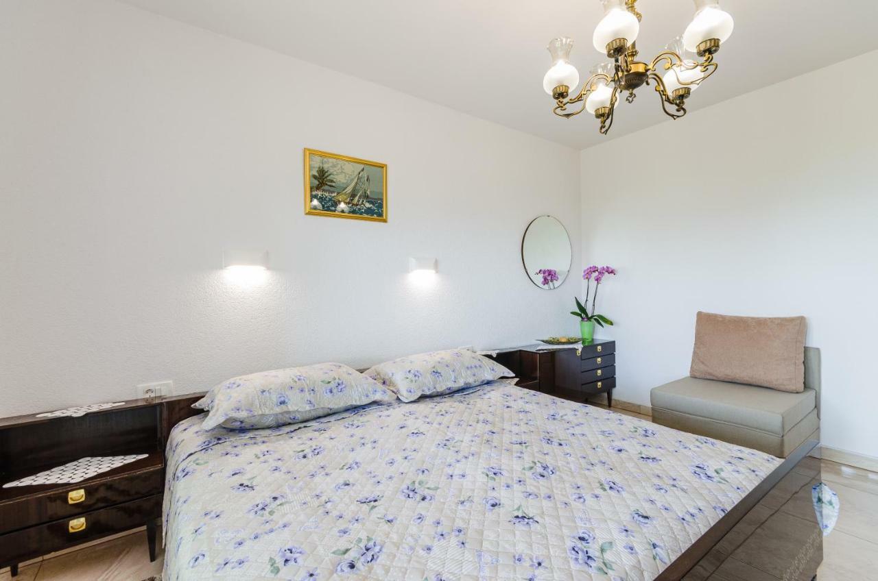 Apartmani Katica ポヴィレ エクステリア 写真